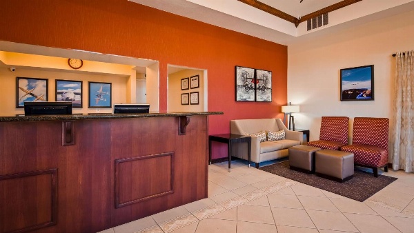 Best Western Desert Winds Main image